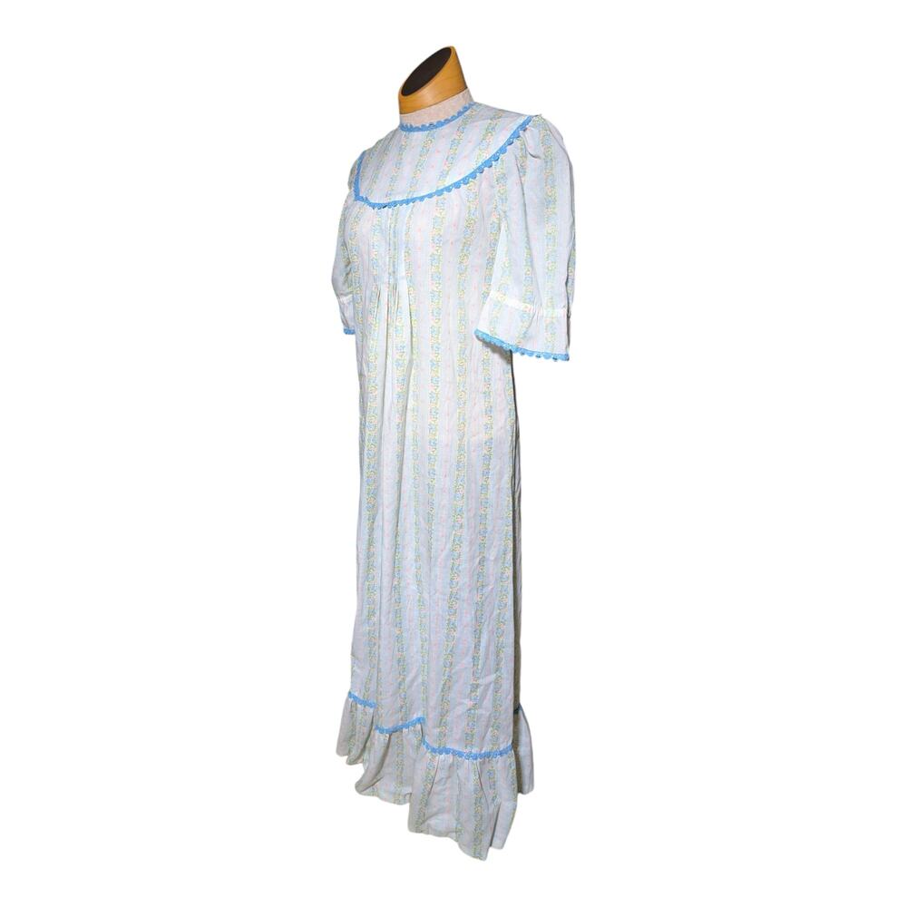 Vtg 1970s White Blue Ditsy Flower Print Prairie Cottage Lightweight Maxi Dress 6